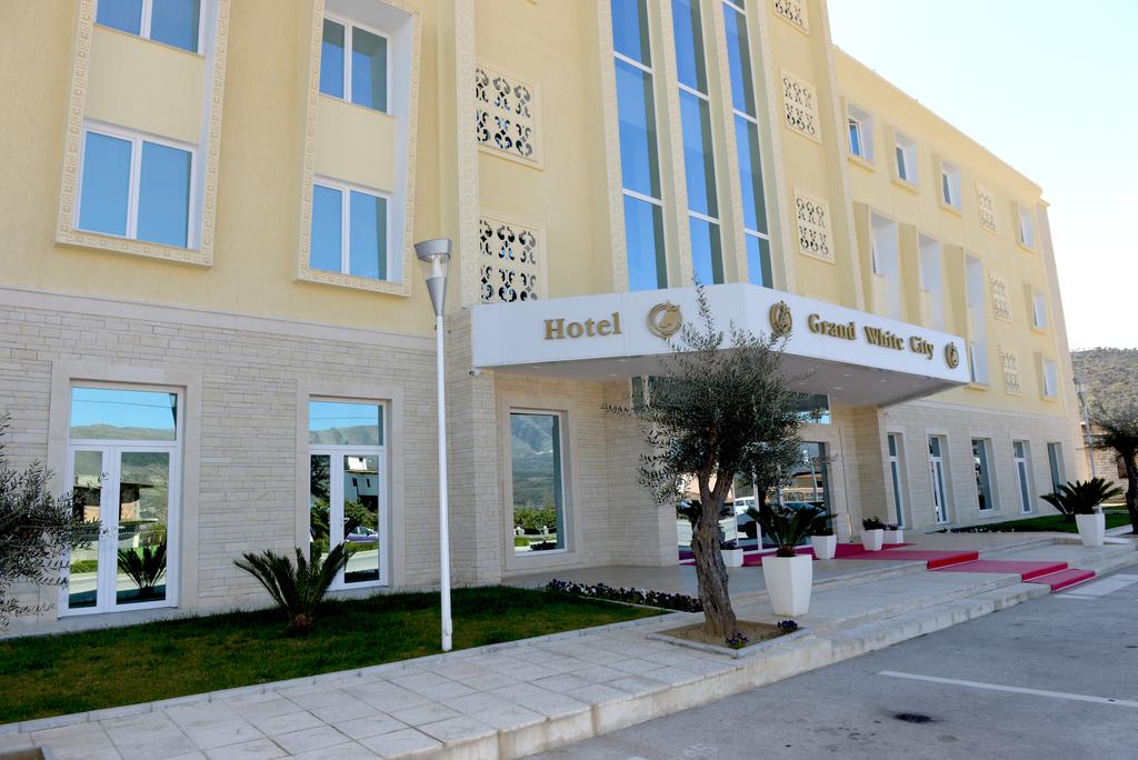 White City Hotel ⭐⭐⭐